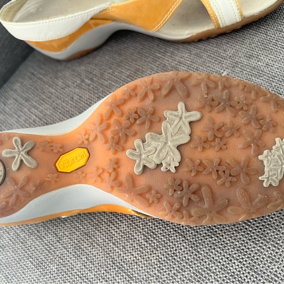 ❤️ comfy and unique wedge sandals in super soft leather - Picture 8 of 11